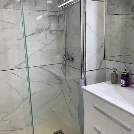 Residencial Salesas דירה